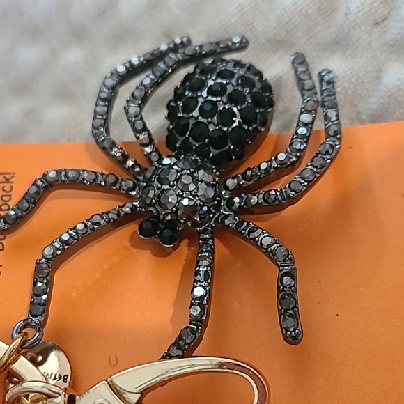 Betsey johnson 🕷 Bag charm - Picture 2 of 4